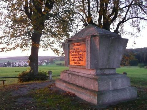 latour-denkmal